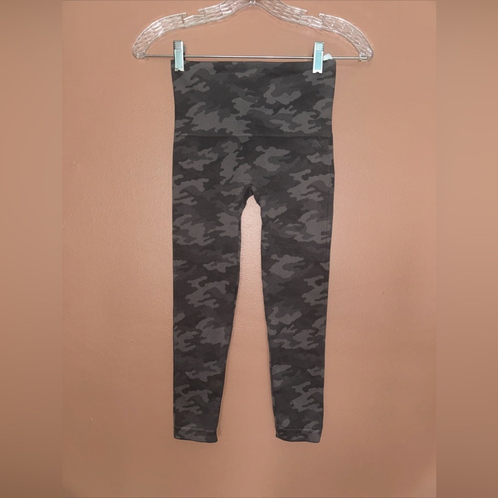 Spanx Leggings Womens Small Green Camo Look At Me Now Seamless High Rise Stretch